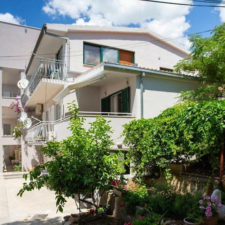 Apartman Pjero 3+2 Makarska Dış mekan fotoğraf