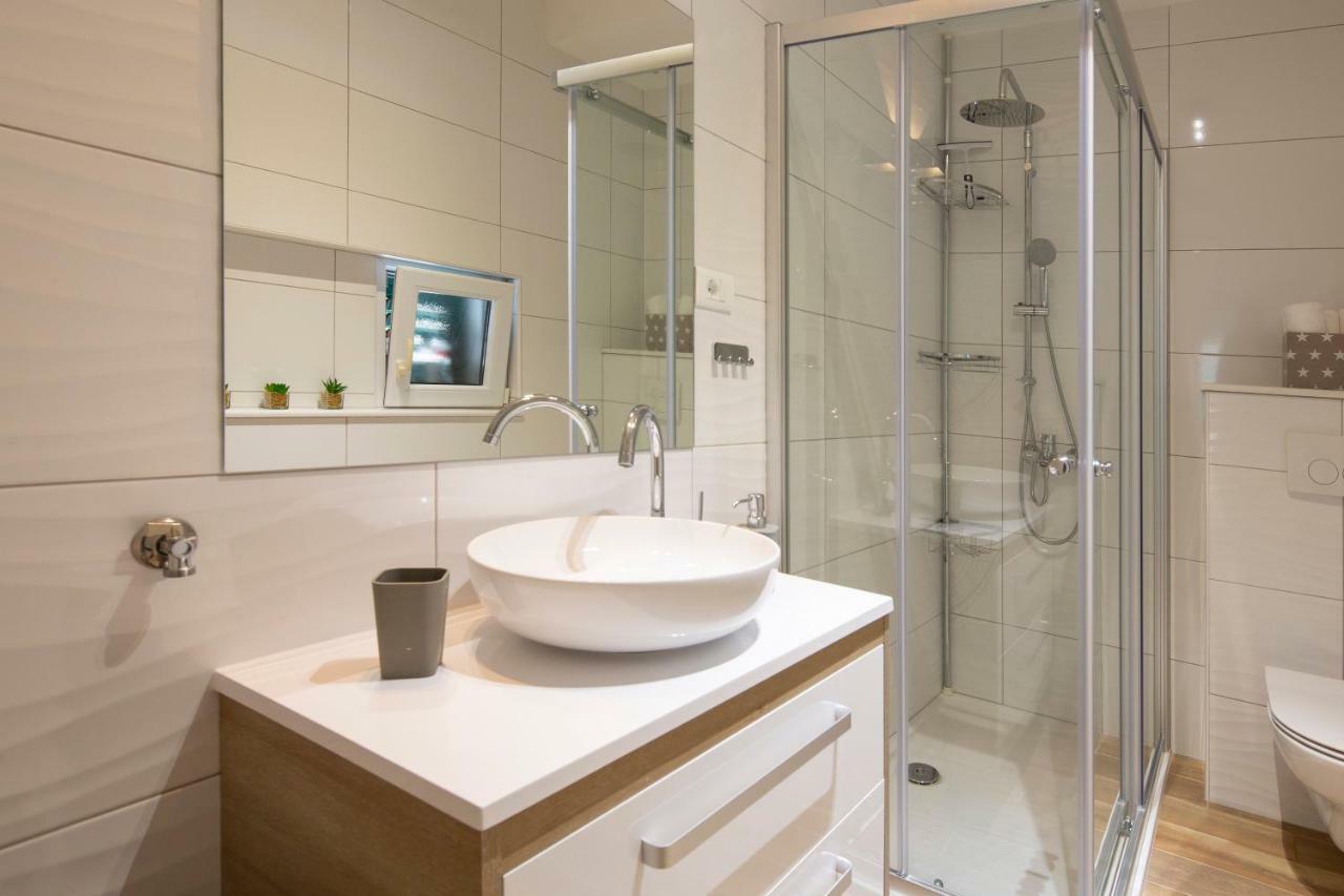 Apartman Pjero 3+2 Makarska Dış mekan fotoğraf