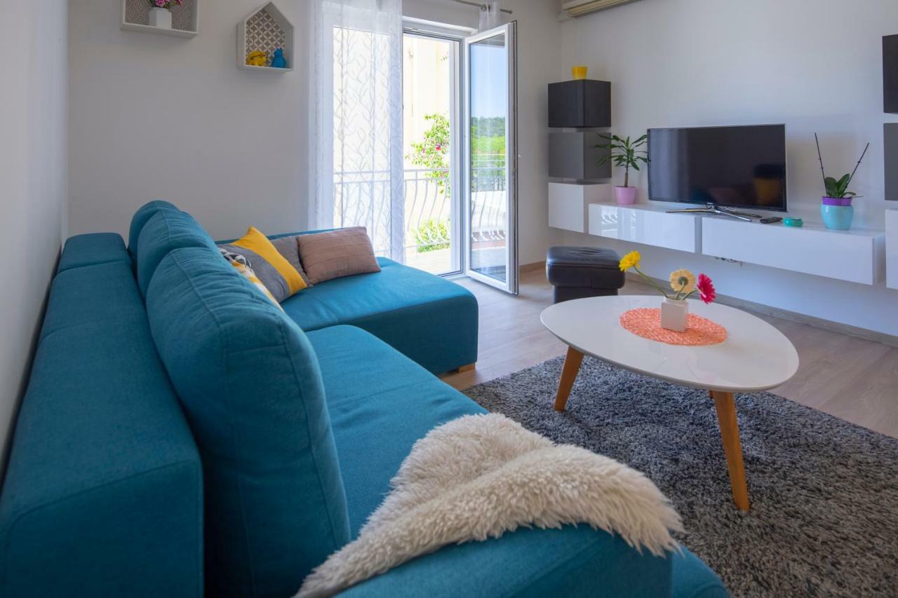 Apartman Pjero 3+2 Makarska Dış mekan fotoğraf