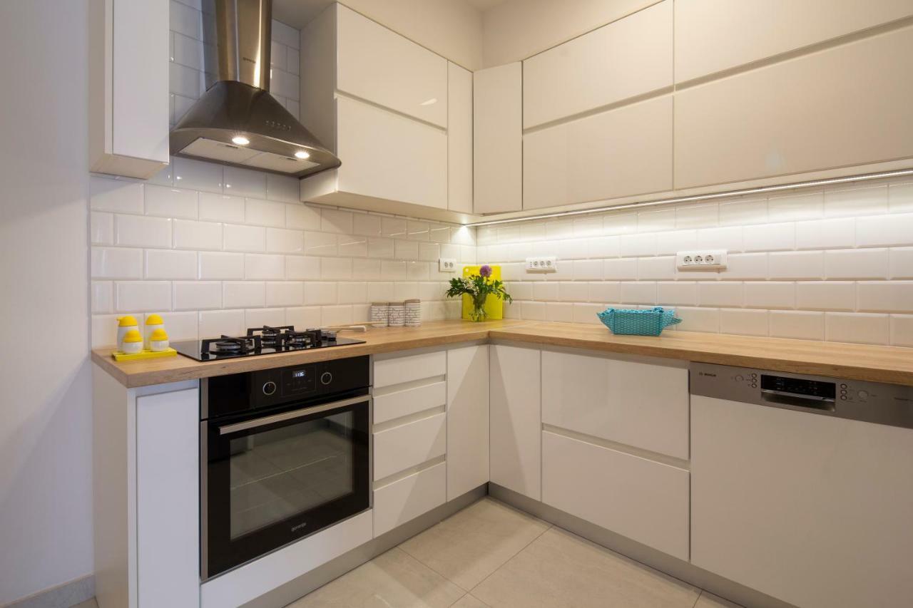 Apartman Pjero 3+2 Makarska Dış mekan fotoğraf